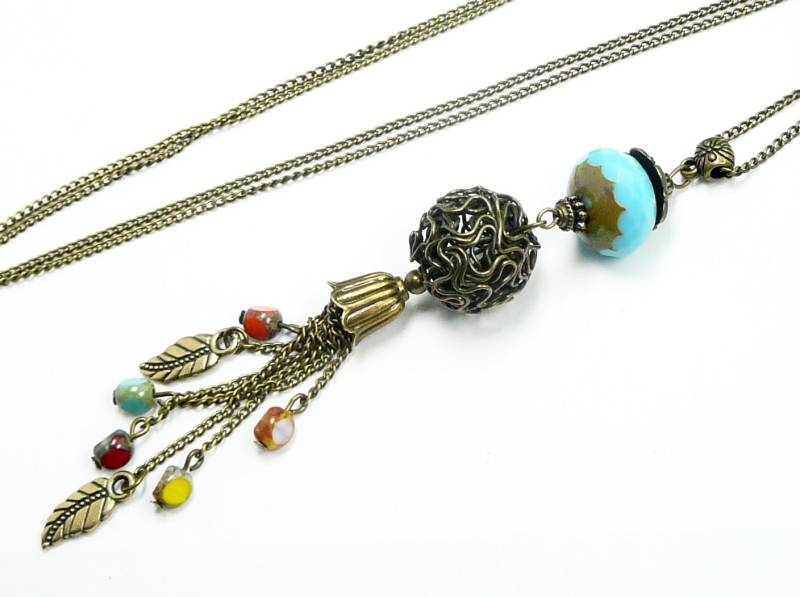 Long Pendant Necklace, Bleue Beaded Long Pompom Pendant, Colored Pendant, French Jewelry von FrancoiseCreations