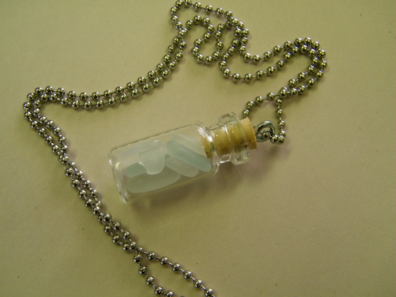 Klare Seeglas in Der Flasche Halskette Klare Seeglas in Der Flasche Halskette von FrankJWalker