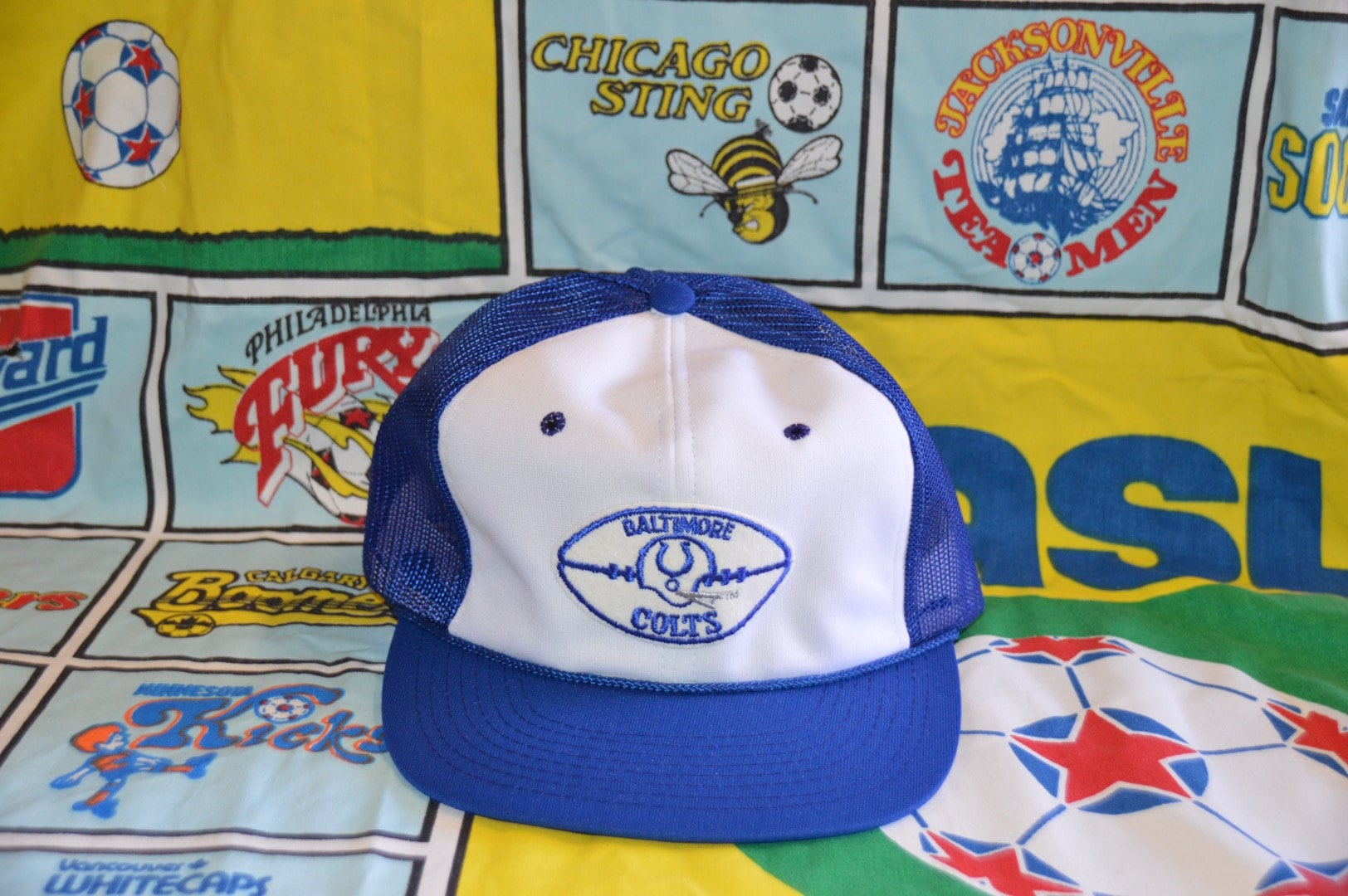 Jahrgang 1970 Baltimore Colts Snapback Retro Sport Spezialitäten Nfl Football Youngan Trucker Mütze Jahrgang 1970 Baltimore Colts Snapback Retro Sport Spezialitäten Nfl Football Youngan Trucker Mütze von FrankenRubyVintage