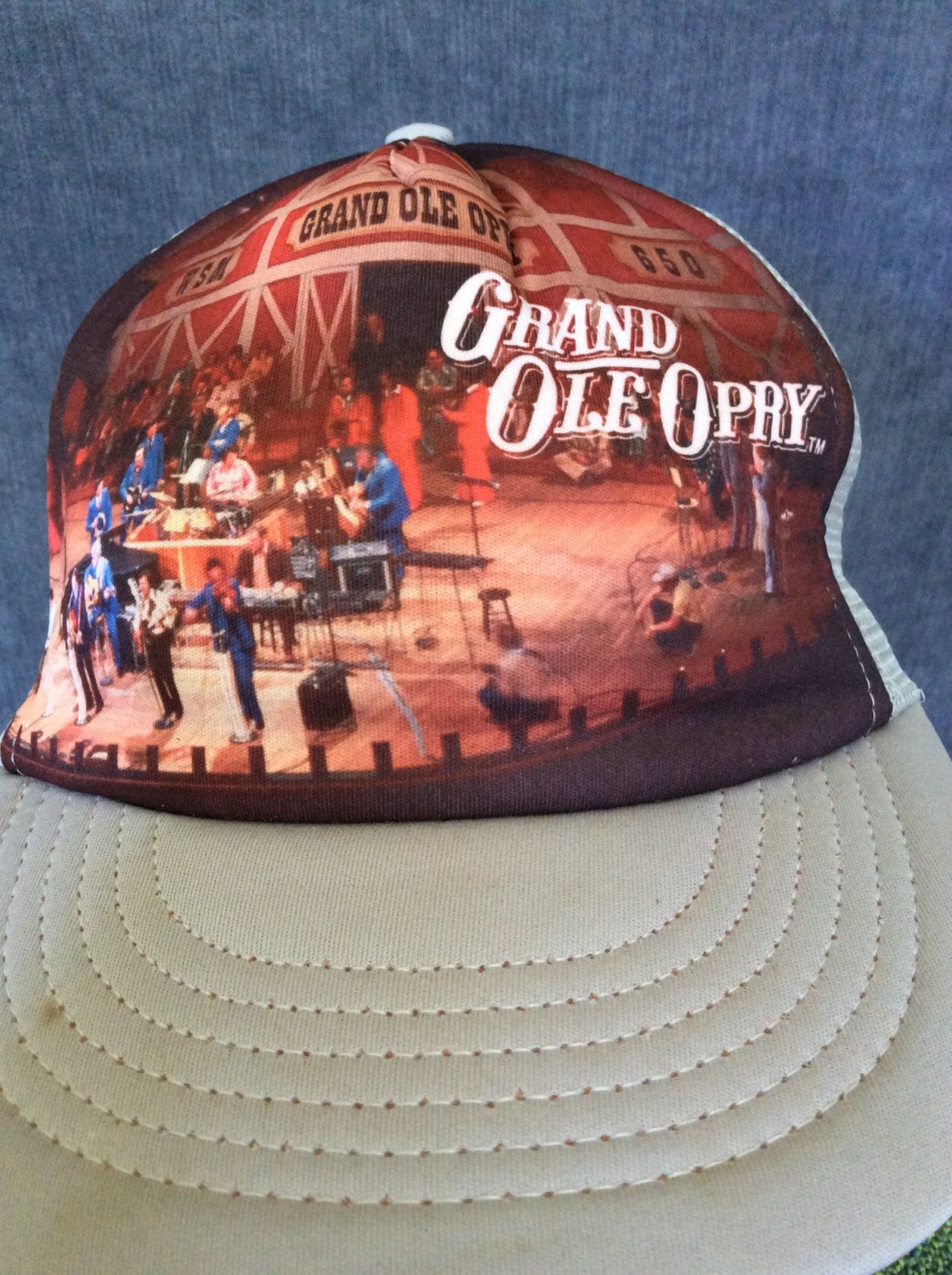 Oldtimer Grand Ole Opry 1970 Trucker Mütze Retro-Nashville Musik Snapback Oldtimer Grand Ole Opry 1970 Trucker Mütze Retro-Nashville Musik Snapback von FrankenRubyVintage