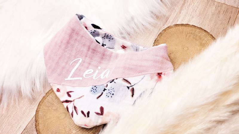 Individuelles Geschenk Zur Geburt, Zum Geburtstag Oder Taufe | Halstuch & Babyaccessoire Handmade Mit Liebe von FranziisNaehkiste