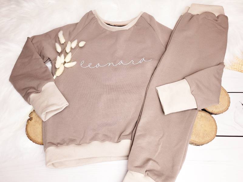 Pullover Mit Hose Im Set, Wunschname, Beige, Hellbraun, Kinderpullover, Größe 74 Bis 98 von FranziisNaehkiste
