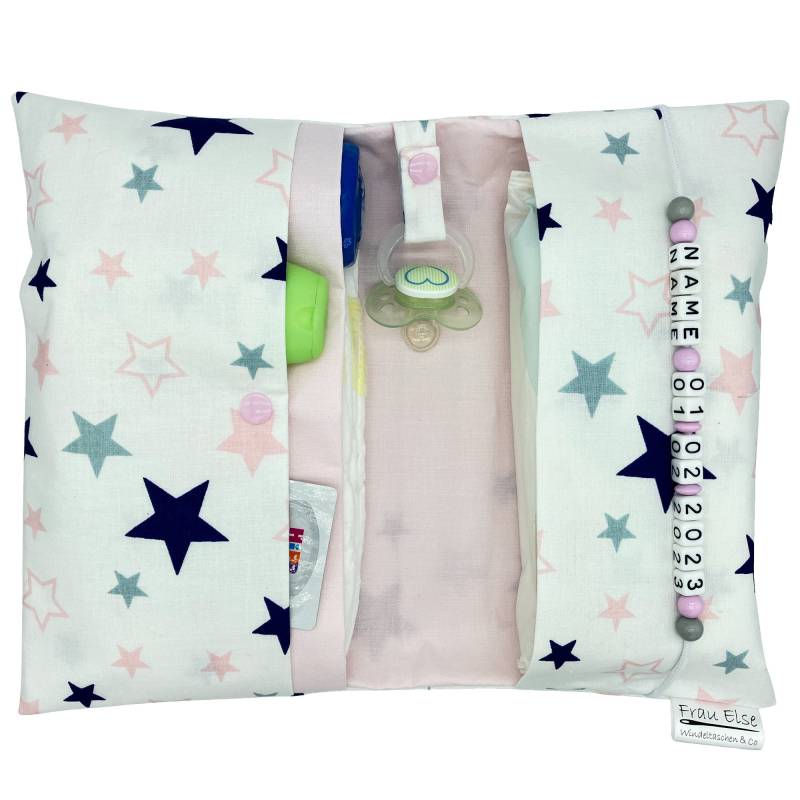 Windeltasche To Go Mit Name Wickeltasche Xxl Zwillinge Sterne Rosa Viele Fächer Windeletui Baby Unterwegs Mädchen Personalisiert Frau Else von FrauElse