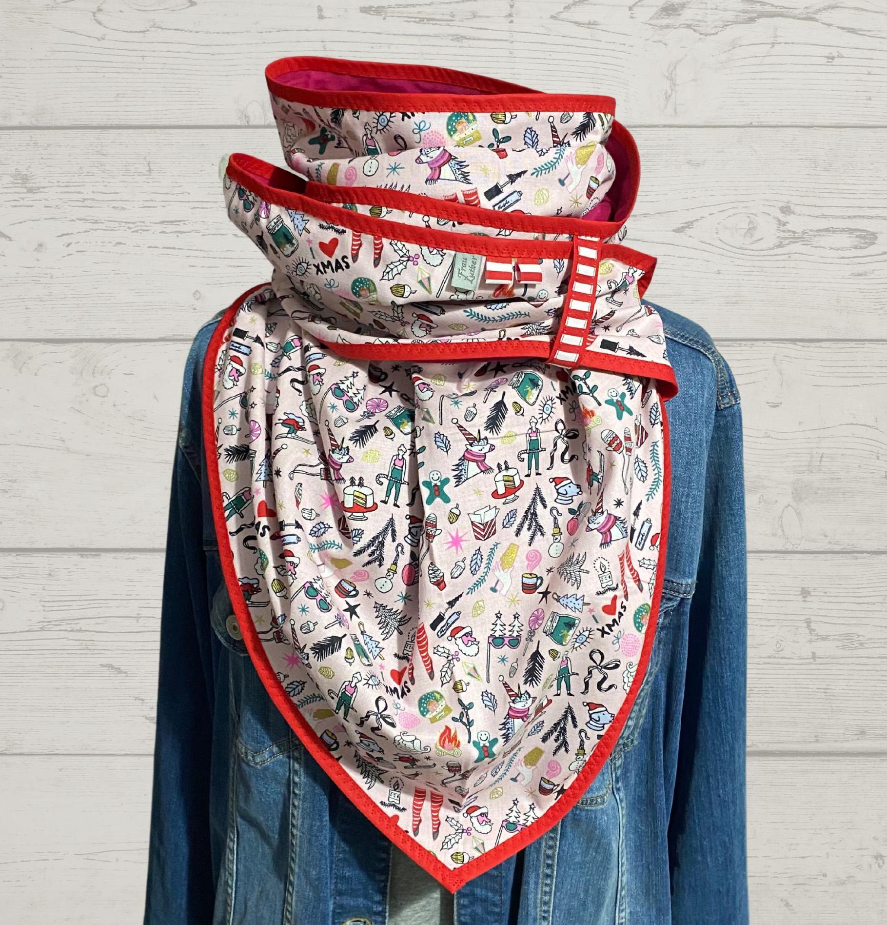 Weihnachts - Einhorn Dreieckstuch, Tierprint Tuch Weihnachts - Einhorn Dreieckstuch, Tierprint Tuch von FrauLuther