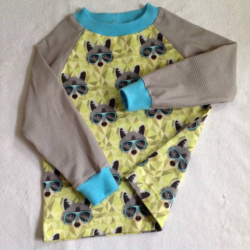 Kindershirt Gr. 110 "Racoons" Waschbär + Streifen La-Shirt Tiere Kindergarten Longsleeve Geburtstag Geschenk von FrauMamaHaase