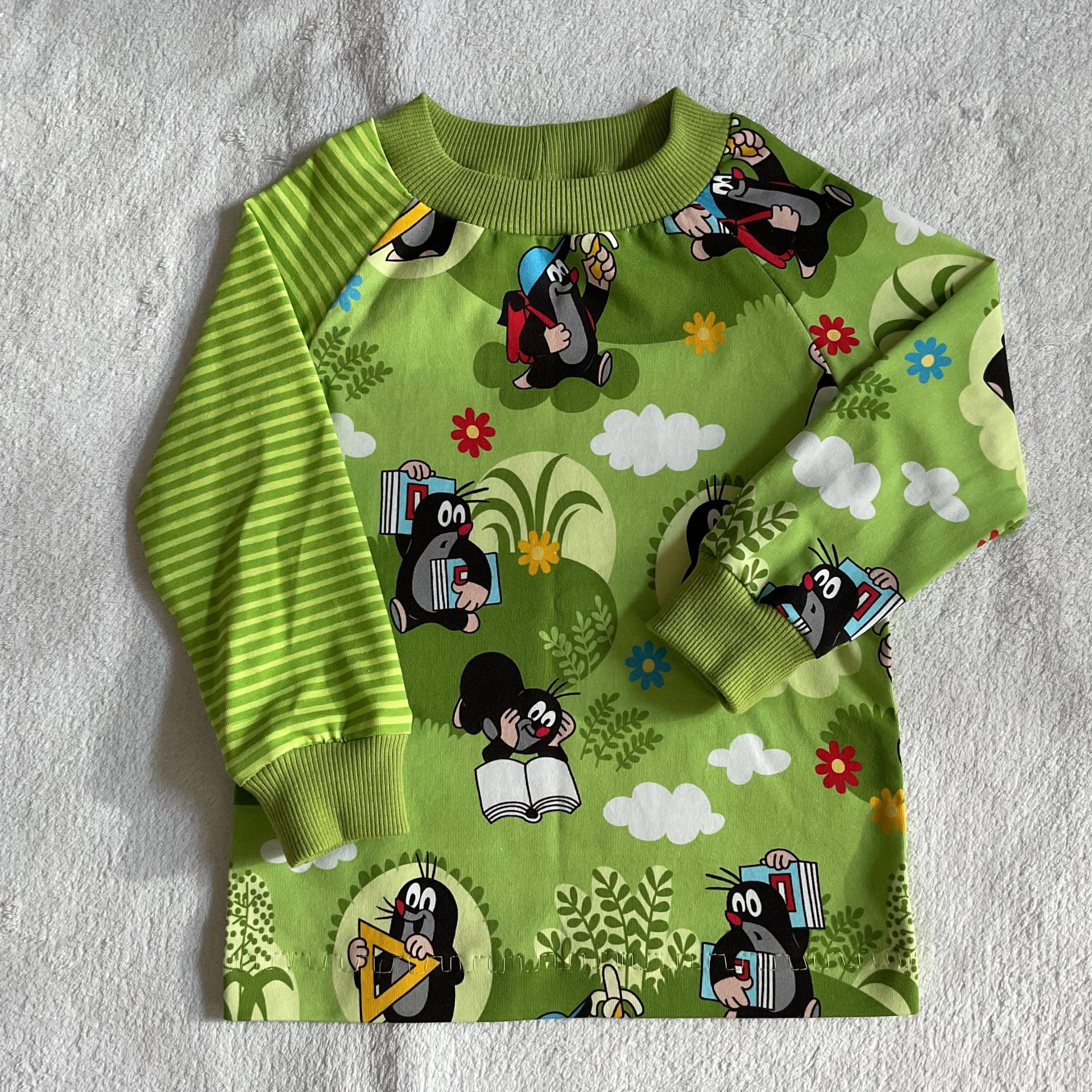 Kindershirt Gr. 92 La-Shirt "Pauli - Endlich Schule" Grün Streifen Maulwurf Geschenk Kinder Langarmshirt Genäht Geburtstag Weihnachten von FrauMamaHaase