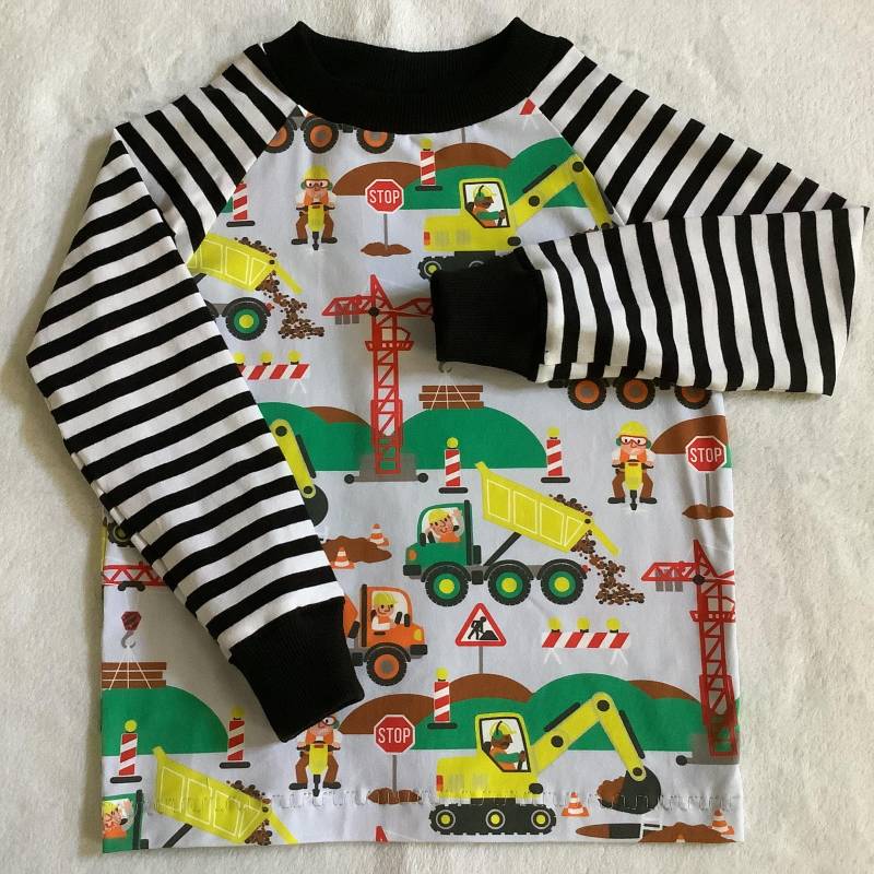 Kindershirt La-Shirt Gr. 110 "Auf Der Baustelle" Grau Streifen Junge Geschenk Geburtstag Herbst Longsleeve von FrauMamaHaase