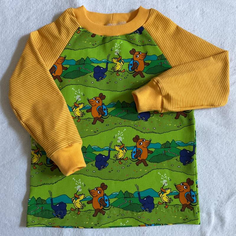 Sweatshirt Langarmshirt La-Shirt "Die Maus - Wandertag" Grün Gelb Kindershirt Junge Mädchen Longsleeve Geschenk Geburtstag Frühling von FrauMamaHaase