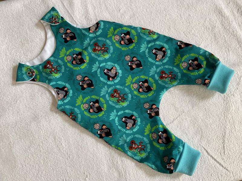 strampler Baby "Der Kleine Maulwurf - Fußball" Babyhose Romper Einteiler Geschenk Geburt Taufe Petrol Frühling von FrauMamaHaase