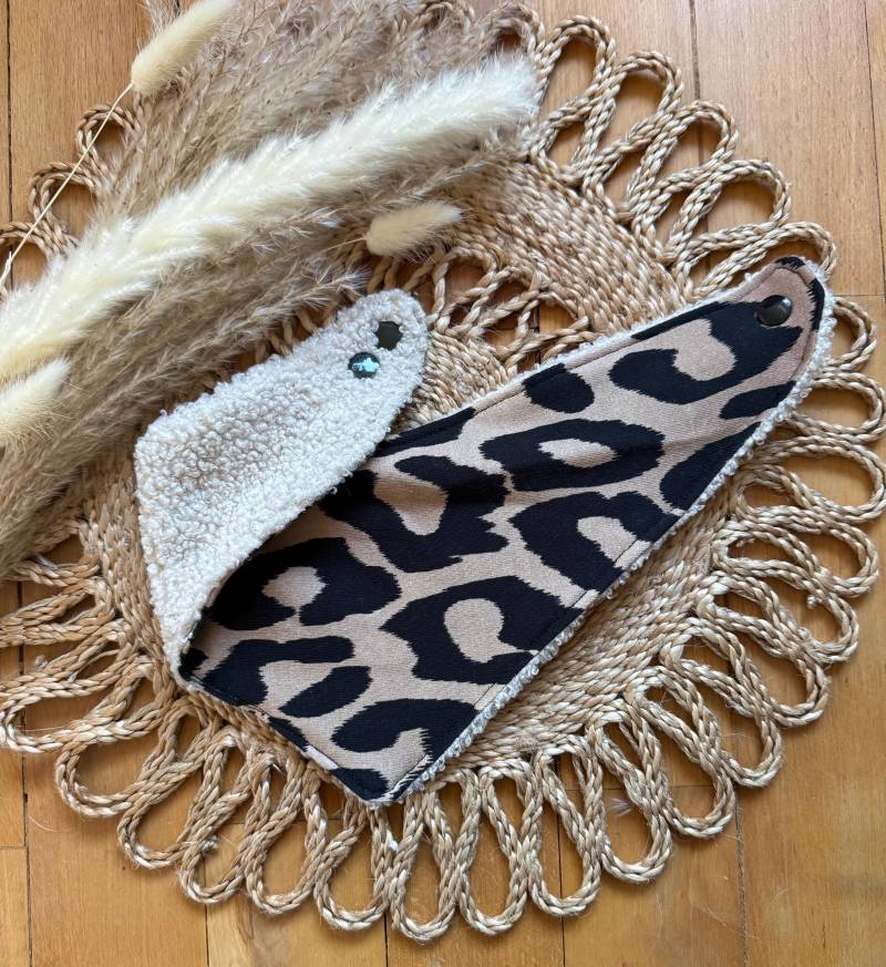 Kuscheliges Halstuch Baby Kleinkind Leo Braun Schwarz Teddy von FrauMooHandmade