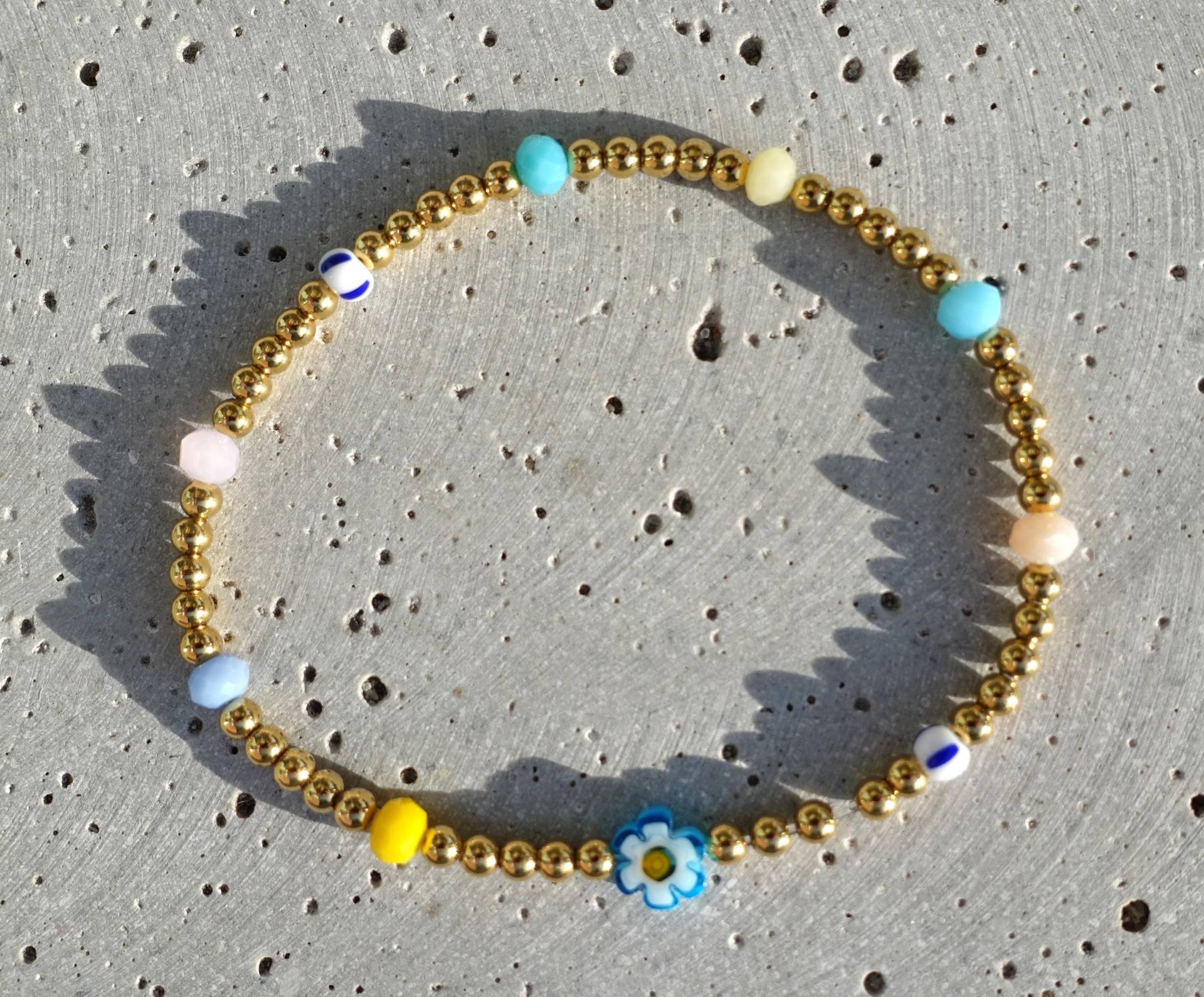 Süsse Kette, Oder Armband | 17cm Aus Bunten Glas - Und Goldfarbenen Edelstahlperlen. Länge Der Kette Ca. 42cm Mit 5cm Verlängerungskette Süsse Kette, Oder Armband | 17cm Aus Bunten Glas - Und Goldfarbenen Edelstahlperlen. Länge Der Kette Ca. 42cm Mit 5cm Verlängerungskette von FrauSchoen