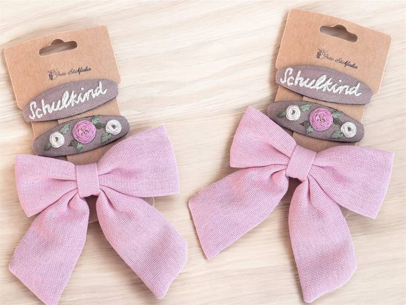 Handbesticktes Haarset Schulkind - Haarspangen & Schleife Einschulung Geschenk Mädchen Personalisiert Frau Stickfaden von FrauStickfaden