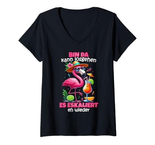 Damen Bin Da Kann Losgehen Es Escaliert Eh - Flamingo Malle T-Shirt mit V-Ausschnitt Damen Bin Da Kann Losgehen Es Escaliert Eh - Flamingo Malle T-Shirt mit V-Ausschnitt von Frauen Flamingo Gruppenkostüm Für JGA Mallorca