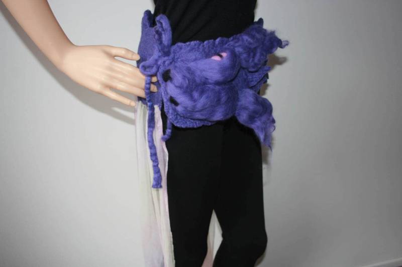 Drachen, Krieger Und Prinzessinnen - Drachenrock Gefilzt Pixie-Fee. Drachen Gürtel. Fest. Einzigartige Tragbare Kunst. Lila. Meine Neue Dragon Serie von Freakoid