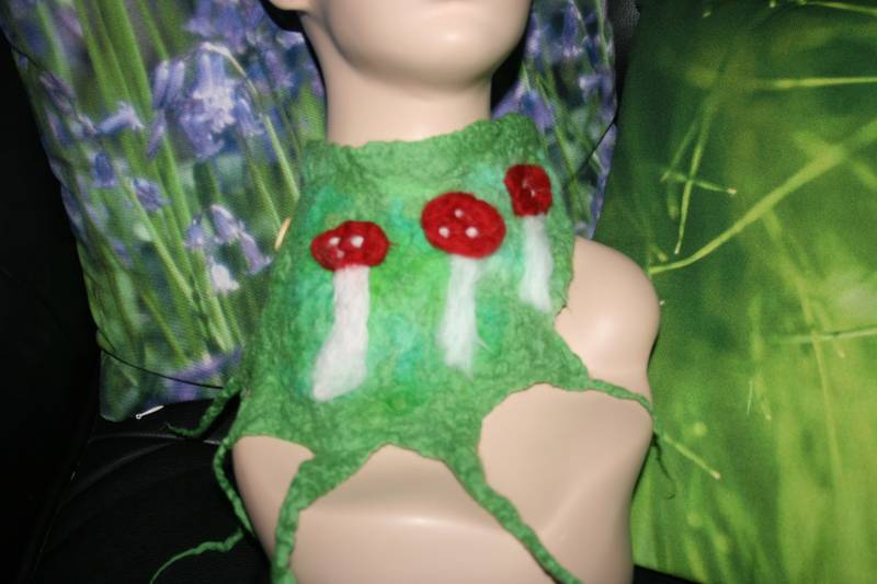 Nadel Gefilzte Fliegenpilze Halswärmer Merinowolle. Unikat. Wet Schal/Schal/Halskette.halloween Kostüm von Freakoid