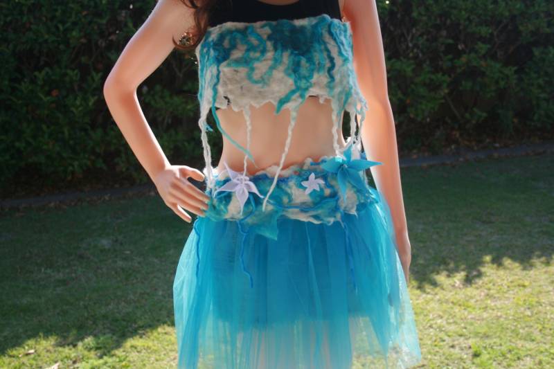 Wunderschönes Blumen Pixie Fee Eiskönigin/Prinzessin Meerjungfrau Filz Outfit.gürtel/Top/Accessoires. Versandfertig von Freakoid