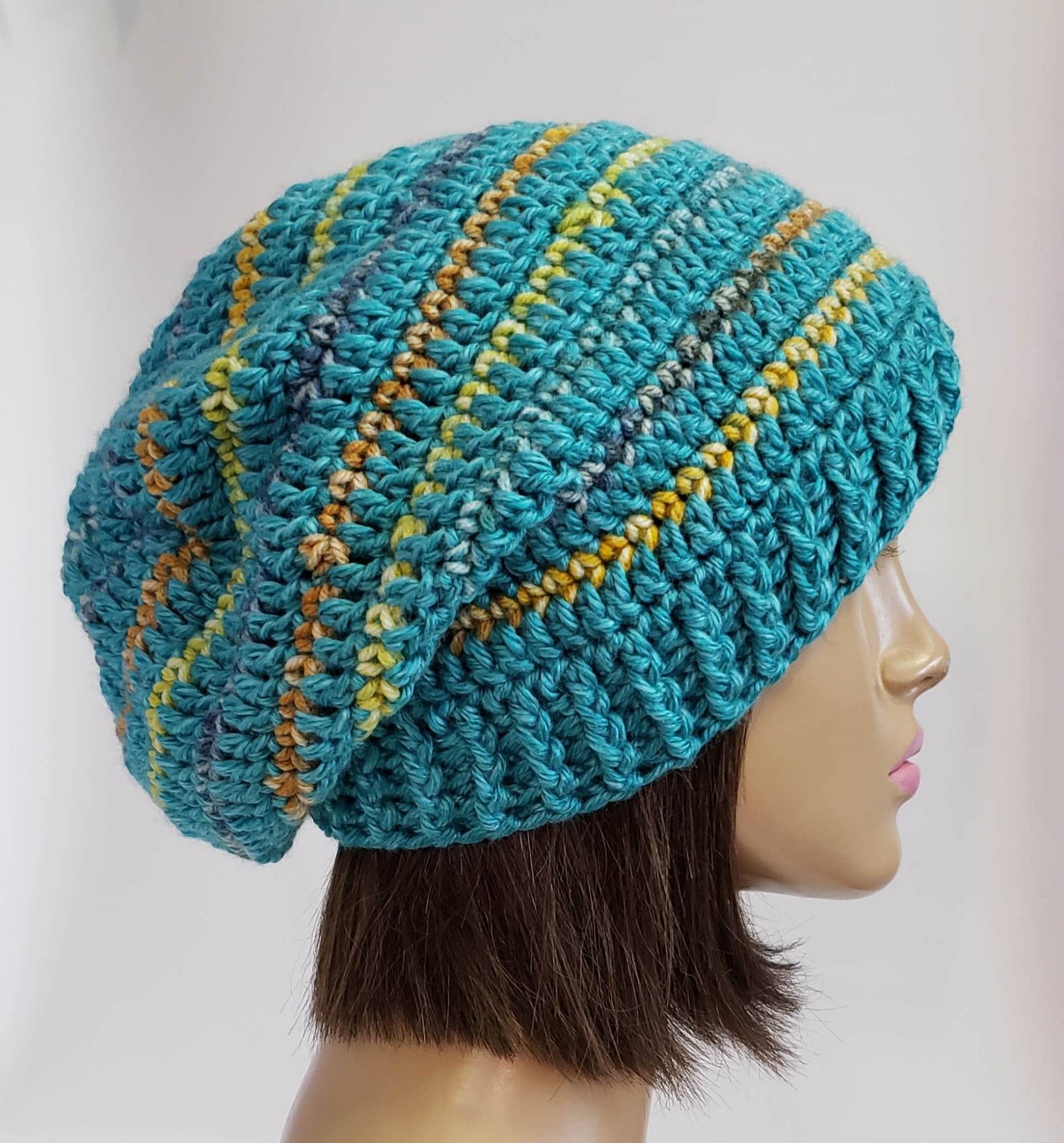 Aqua Gold Herbst Spirale Slouchy Mütze in Häkeln Von Freckles Garden | Boho Tam| Oversized Beanie| Dreadlock Mütze| Unisex Strick| Großer Hut von FrecklesGarden