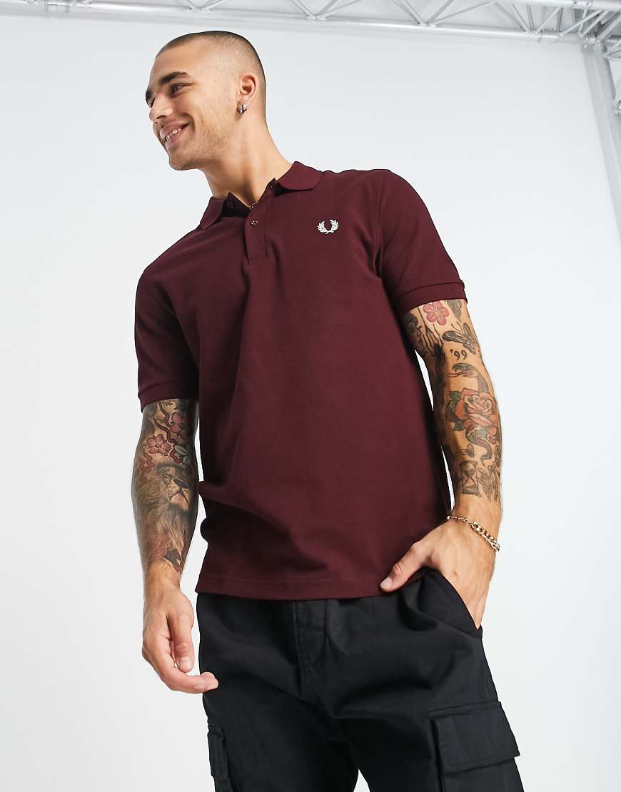 Fred Perry - Basic-Polohemd in Rot von Fred Perry