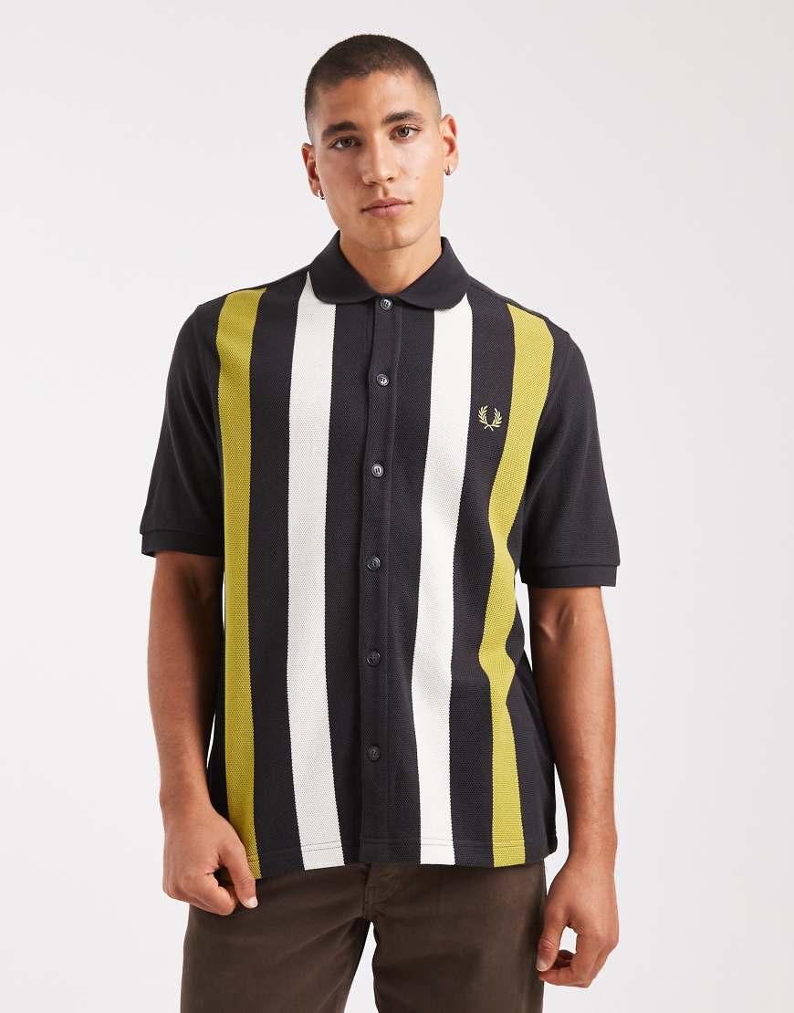 Fred Perry - Gestreiftes Polohemd in Grau von Fred Perry