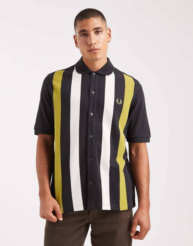 Fred Perry - Gestreiftes Polohemd in Grau von Fred Perry