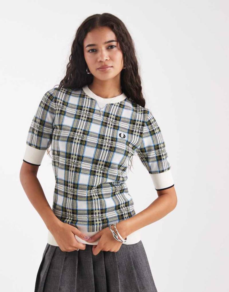 Fred Perry - Gestricktes T-Shirt in Grün mit Schottenkaro von Fred Perry