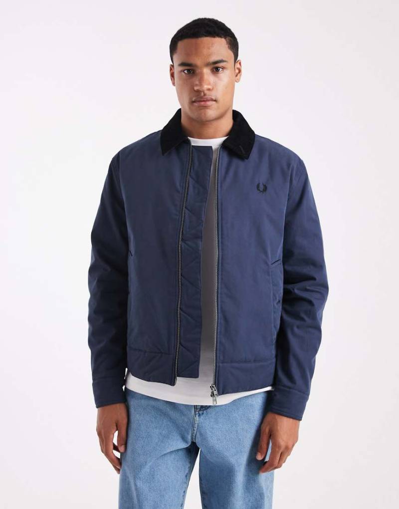 Fred Perry - Jacke in Marineblau mit durchgehendem Reißverschluss von Fred Perry