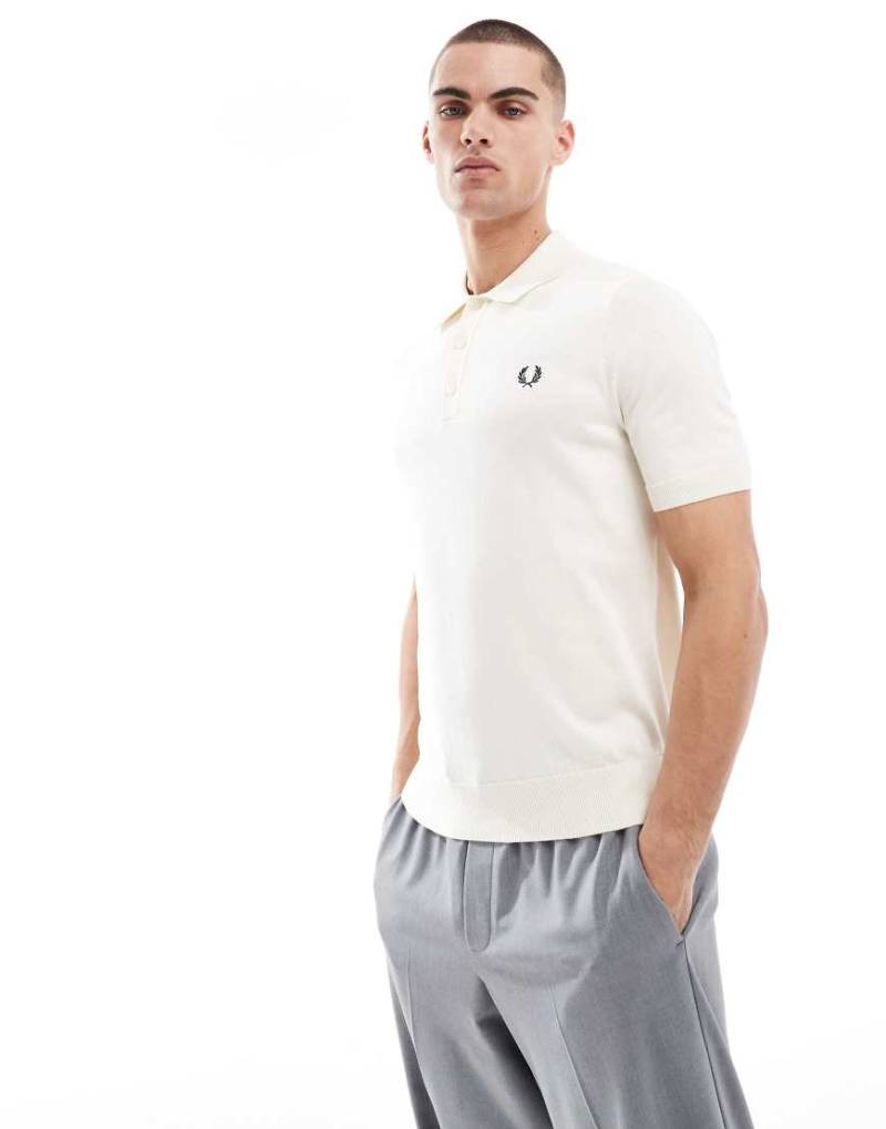 Fred Perry - Kurzärmliges Polohemd aus Strick in Wollweiß von Fred Perry