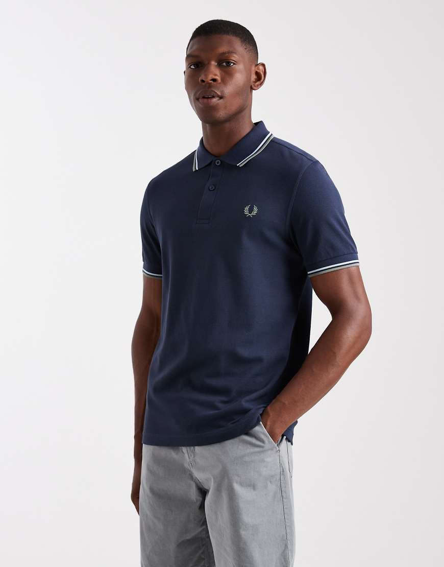 Fred Perry - Marineblaues Polohemd mit Doppelstreifen von Fred Perry
