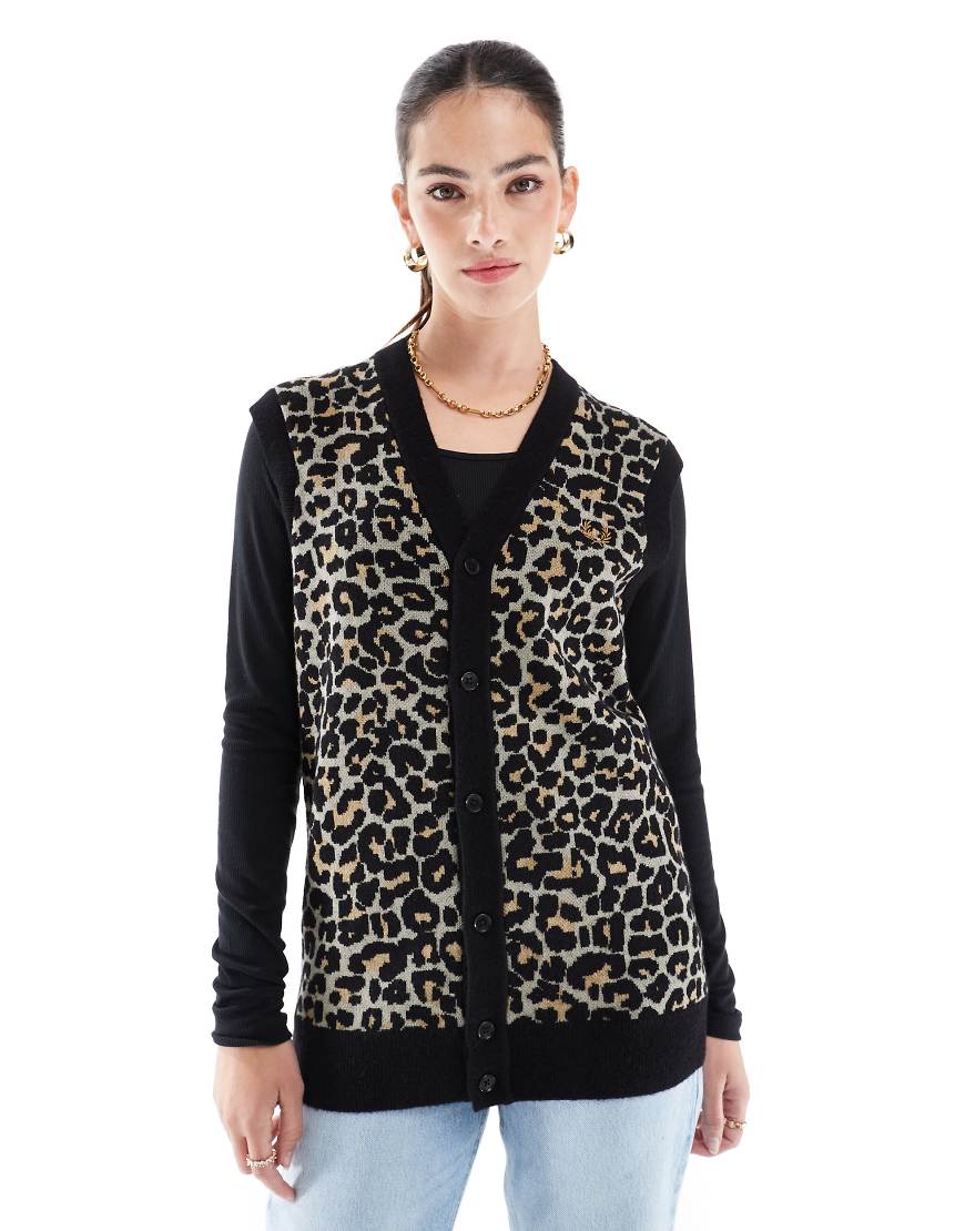 Fred Perry - Oversize-Strickweste in Beige mit Leopardenmuster-Neutral von Fred Perry