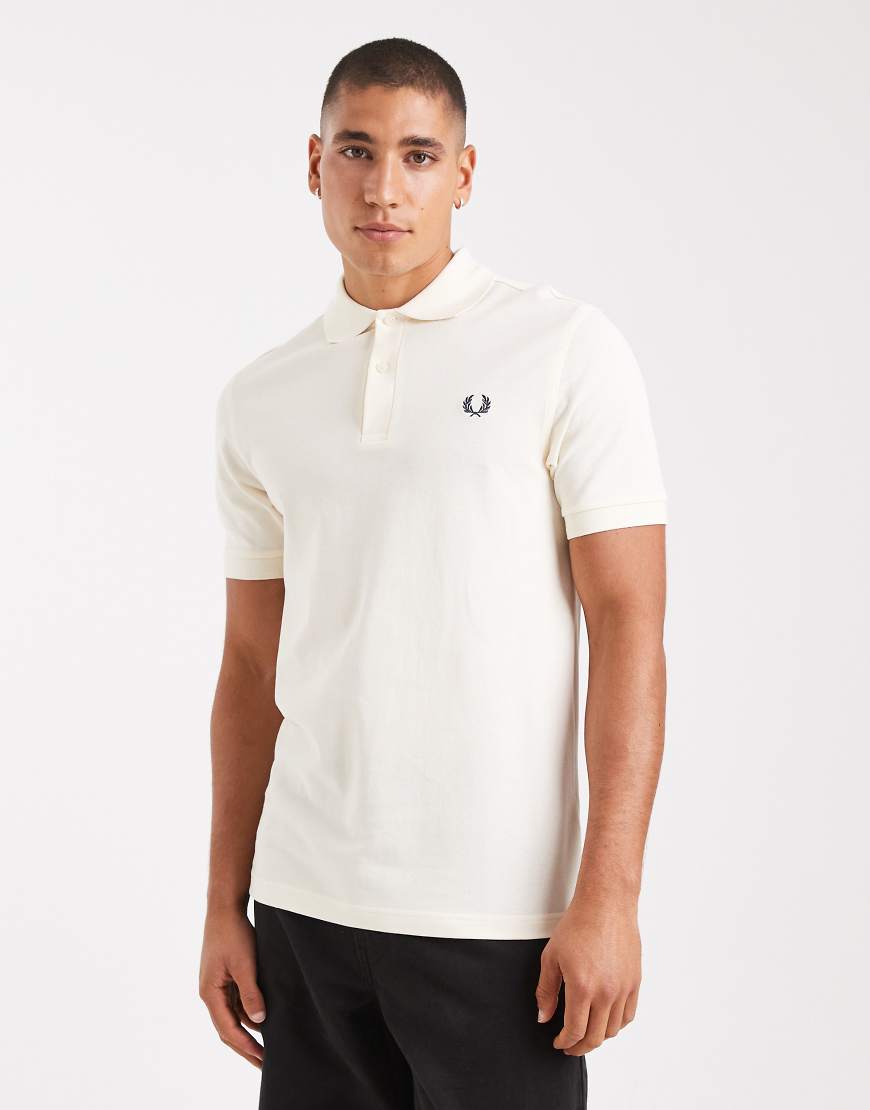 Fred Perry - Polohemd in Ecru-Weiß von Fred Perry