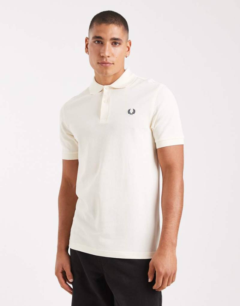Fred Perry - Polohemd in Ecru-Weiß von Fred Perry