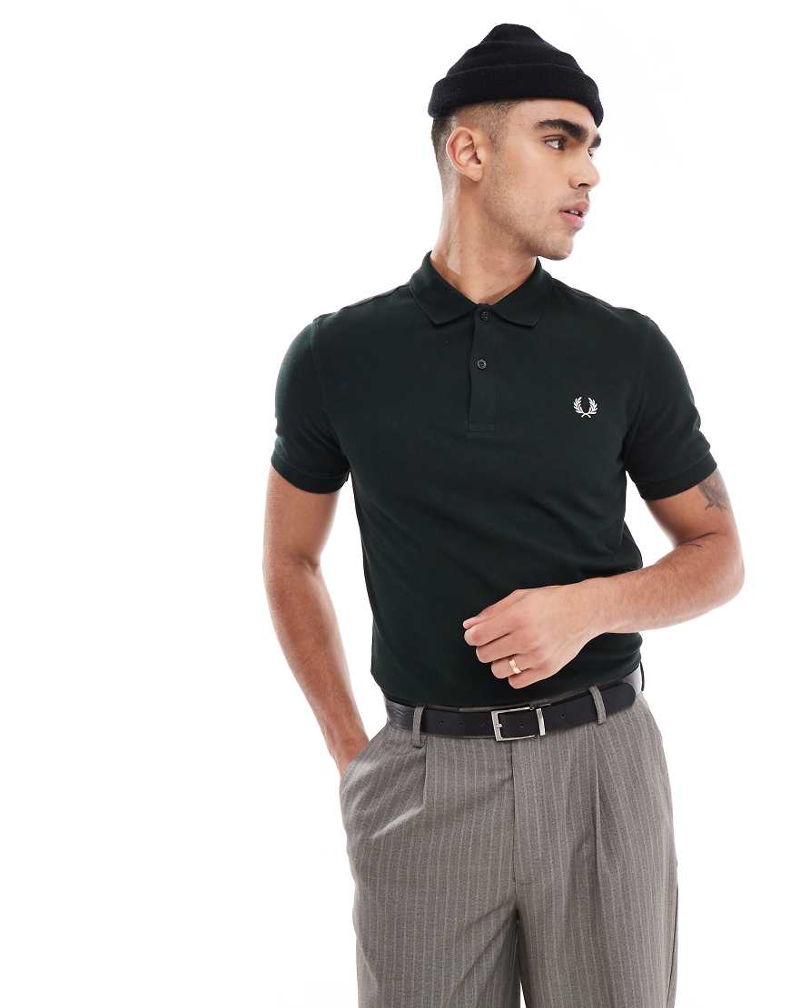Fred Perry - Polohemd in Tannengrün von Fred Perry