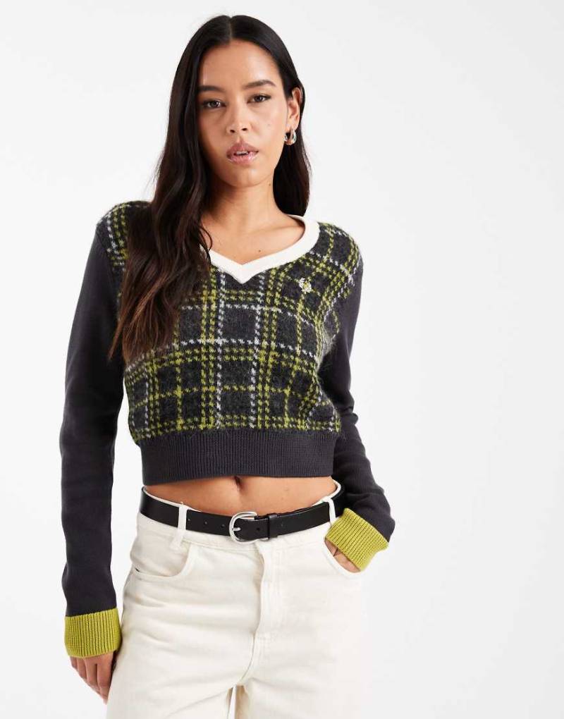 Fred Perry - Pullover in Dunkelgrau mit V-Ausschnitt und Schottenkaro von Fred Perry