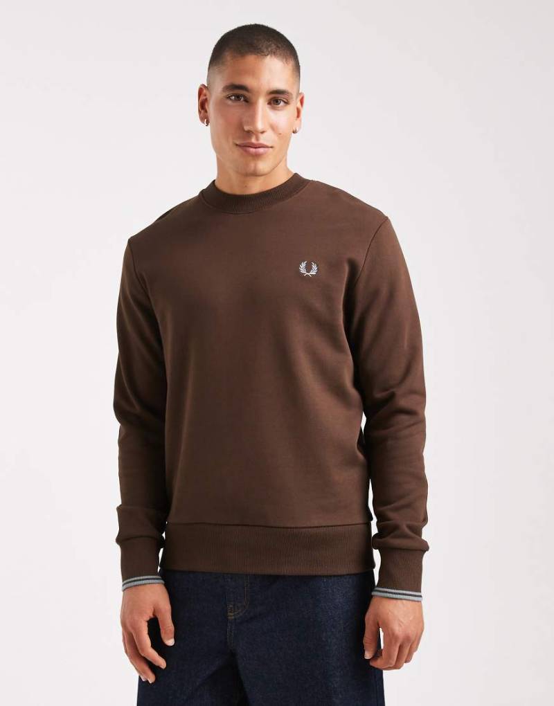 Fred Perry - Sweatshirt in Braun mit Rundhalsausschnitt und Zierstreifen-Brown von Fred Perry