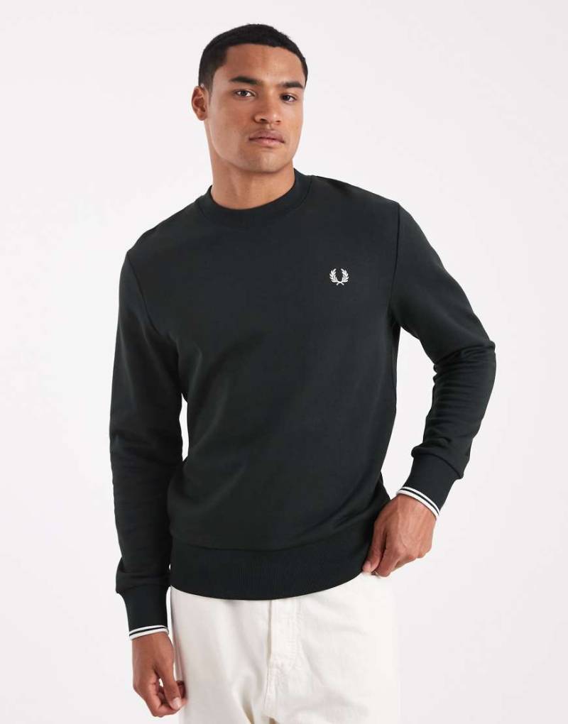 Fred Perry - Sweatshirt in Dunkelgrün mit Rundhalsausschnitt von Fred Perry