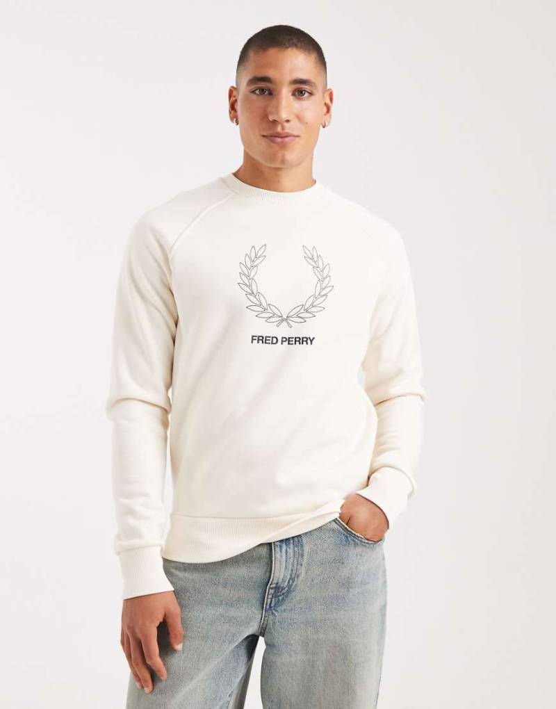 Fred Perry - Sweatshirt in Ecru mit Umriss-Kranz-Logo-Weiß von Fred Perry