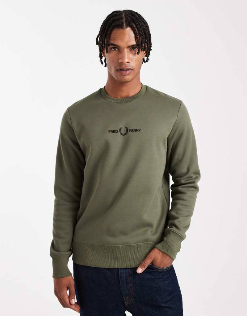 Fred Perry - Sweatshirt in Khaki mit Stickerei-Grün von Fred Perry