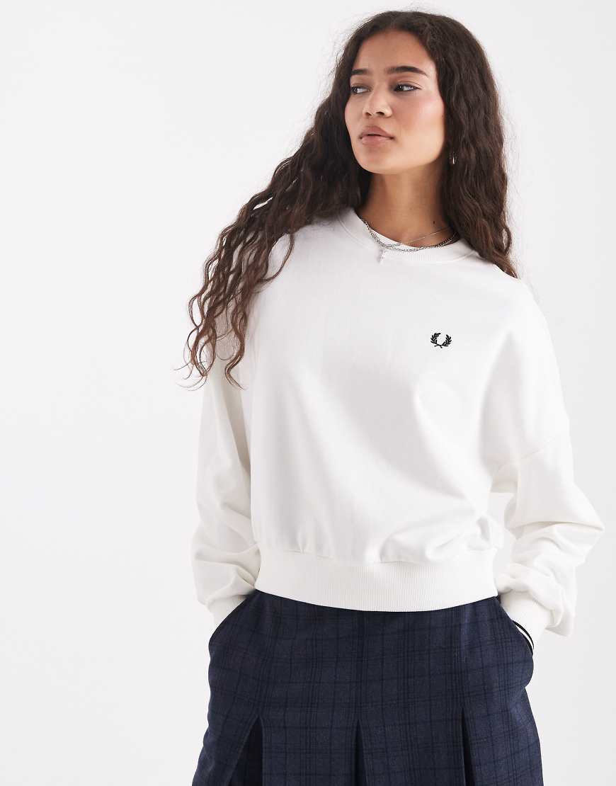 Fred Perry - Sweatshirt in Weiß mit Zierstreifen von Fred Perry
