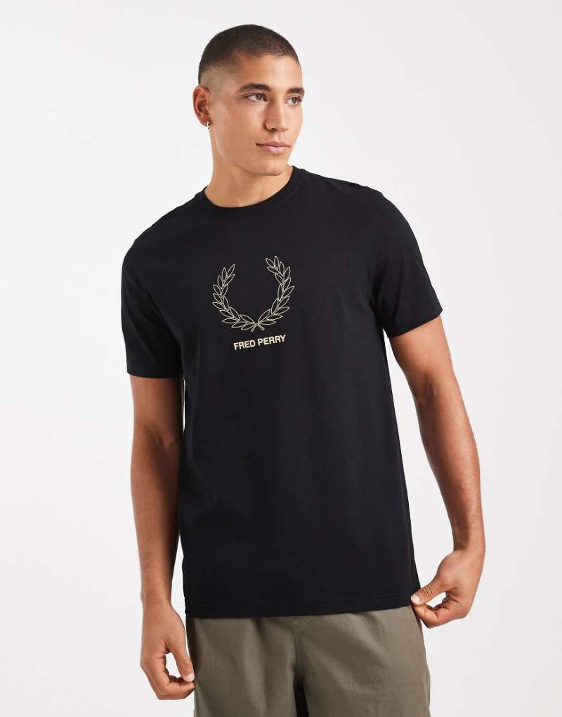 Fred Perry - T-Shirt in Schwarz mit Lorbeerkranz-Umriss-Print von Fred Perry