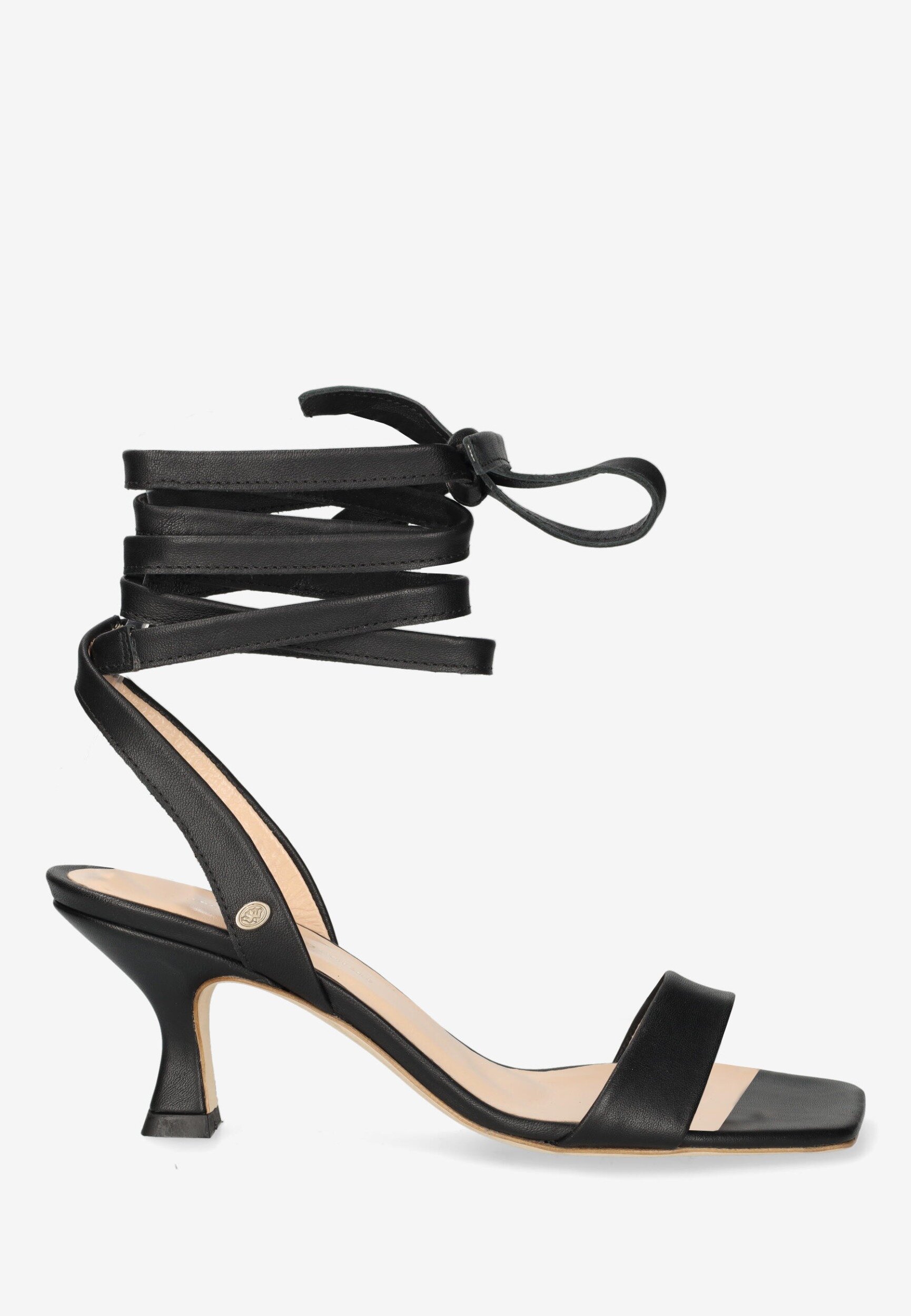 Heeled sandal Iza Wrap Black von Fred de la bretoniere