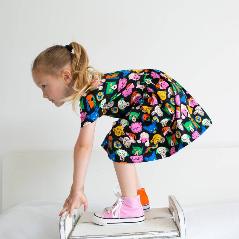 street Hounds Kleid Für Mädchen - Baumwolle, Uk Made, Hund, Welpe von FredandNoah