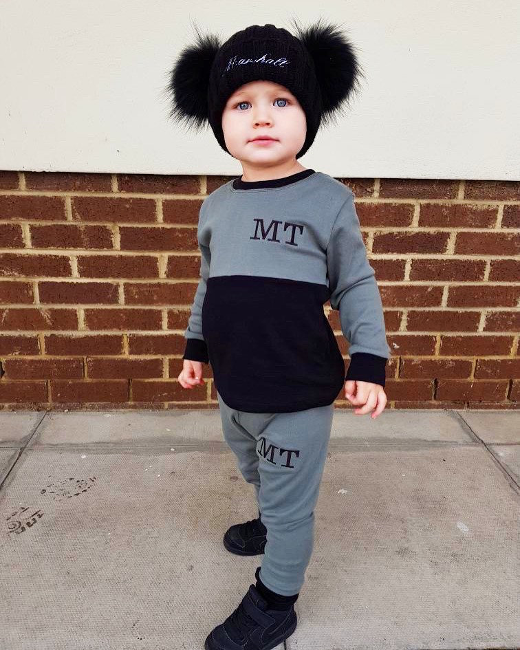 Personalisiert - Handgefertigt Und Bestickt 100% Baumwolle 50/50 Tracksuit Kinder Loungewear Split Colours Personalisiert - Handgefertigt Und Bestickt 100% Baumwolle 50/50 Tracksuit Kinder Loungewear Split Colours von FreddieDevonC