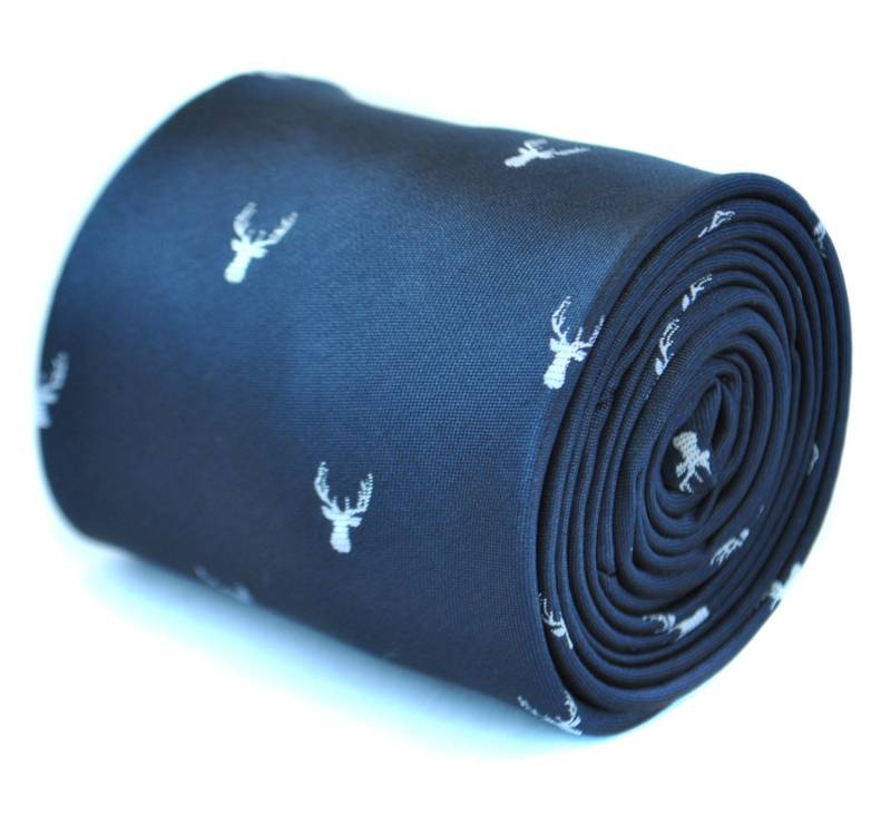 Dunkelblaue Krawatte Mit Weißem Hirschkopf-Design Von Friedrich Thomas Ft1919 Jagdsaison von FrederickThomas