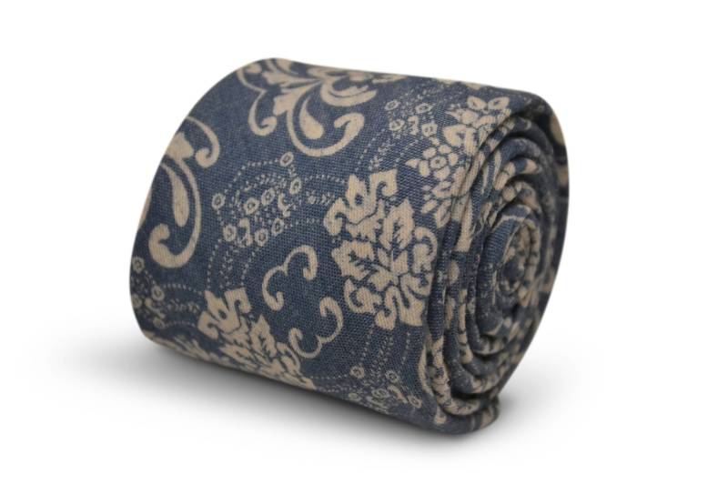 Mittelblaue Krawatte Mit Weißem Damast-Blumenmuster Von Friedrich Thomas Ft3529 von FrederickThomas