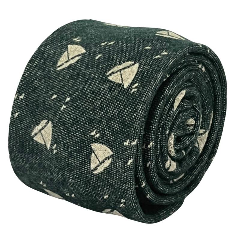 Waldgrüne Baumwollkrawatte Mit Cremefarbenem Segelboot-Design Von Friedrich Thomas Ft3518 von FrederickThomas