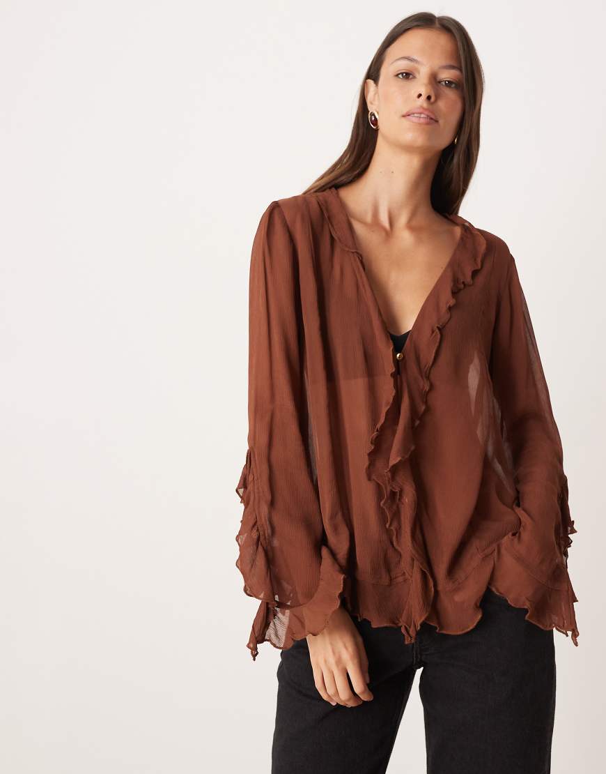 Free People - Bali Tulula - Boho-Bluse aus Chiffon in Umbra mit Rüschen-Brown Free People - Bali Tulula - Boho-Bluse aus Chiffon in Umbra mit Rüschen-Brown von Free People