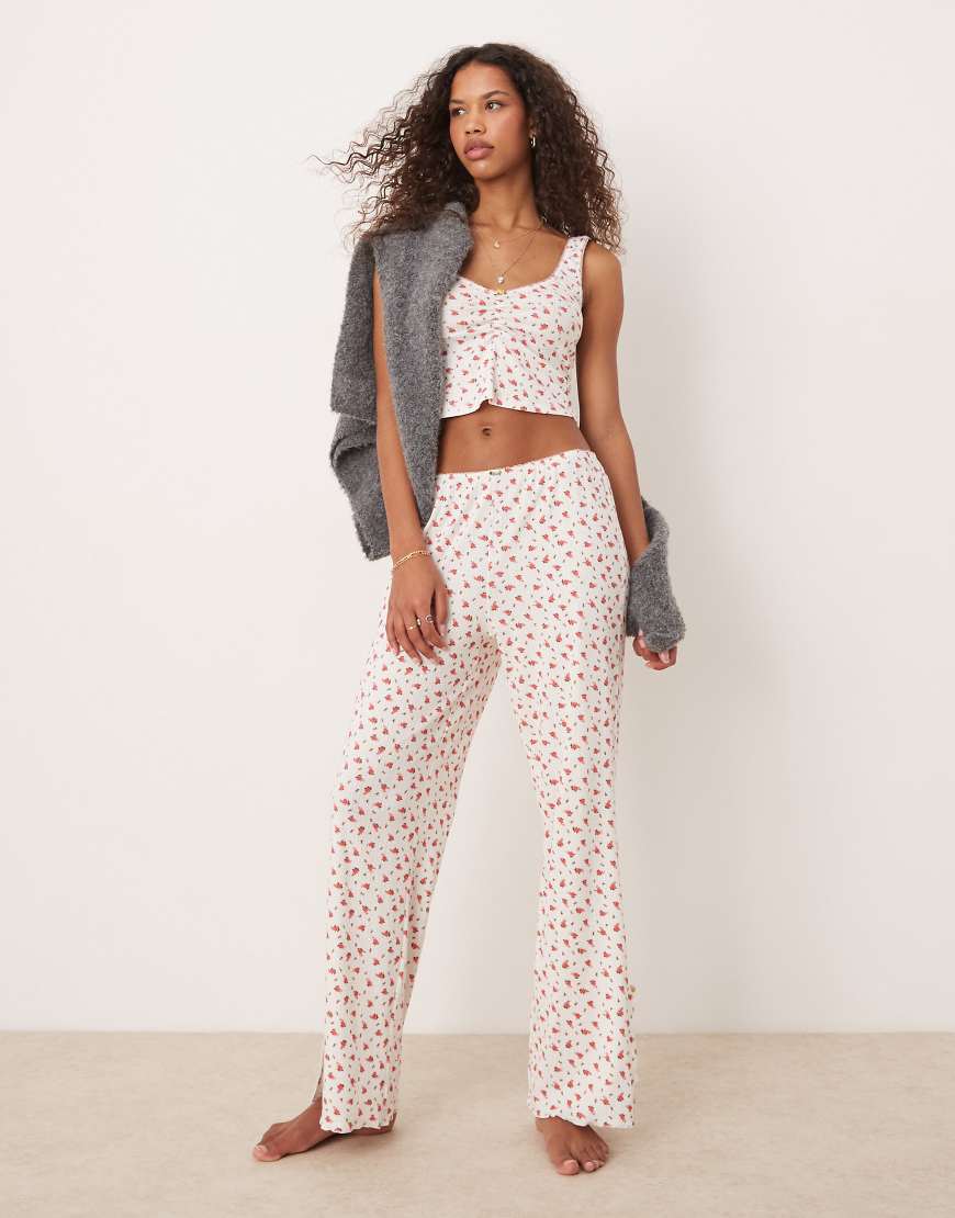Free People - Chintzy - Geblümter Pyjama in Rot und Weiß-Bunt von Free People
