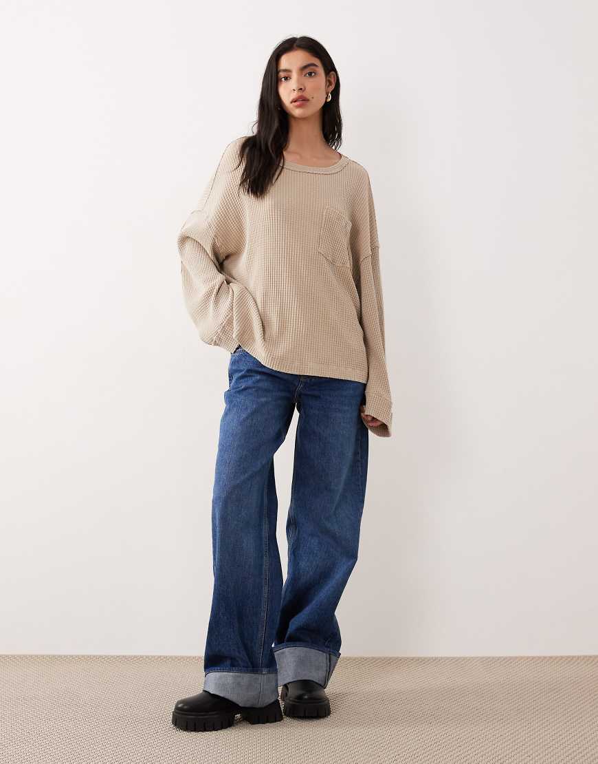 Free People - Dawson - Oberteil in Smooth-Steinbeige mit Waffelstruktur und Taschendetail-Neutral von Free People