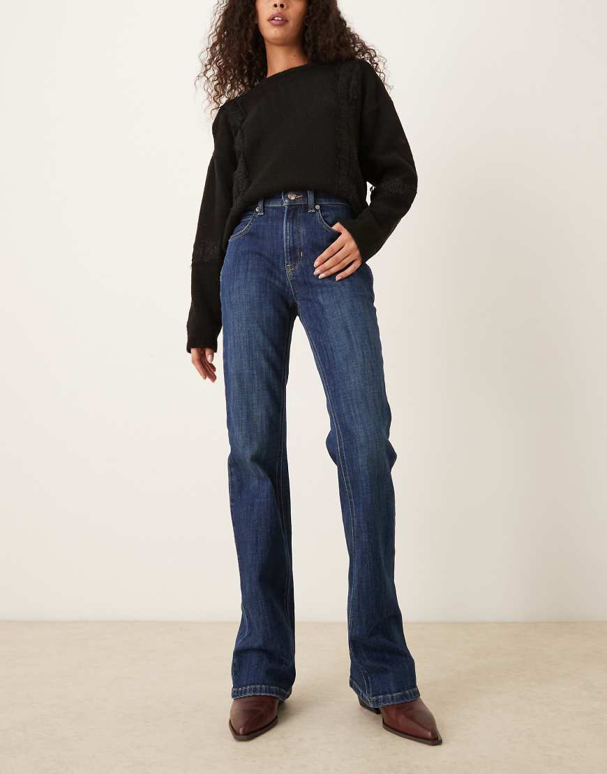 Free People - Double Knot - Jeans in Ägäis-Blau mit hohem Bund und geradem Bein von Free People