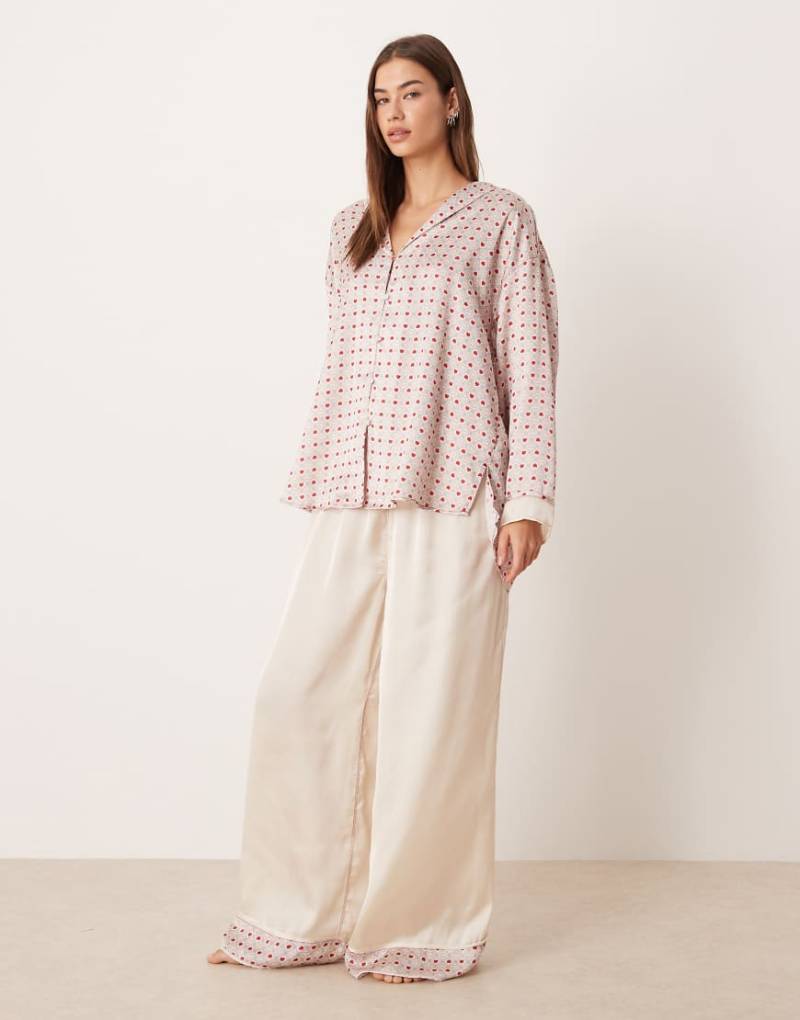 Free People - Dreamy Days - Pyjama mit Herzmuster-Rot von Free People